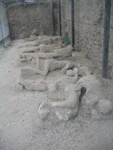 dead pompeii people